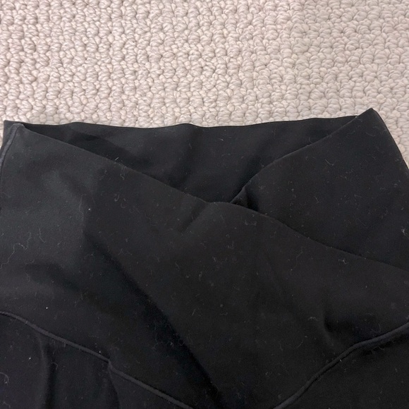 size small crossover black aerie flare leggings - Picture 2 of 3
